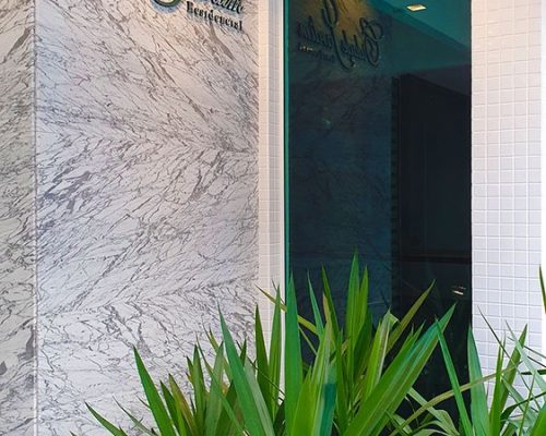 Apartamento quadra mar no residencial cidade jardim