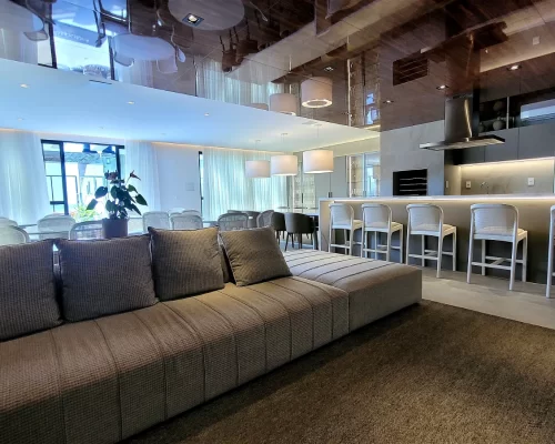 Apartamento quadra mar no Surf Paradise residencial