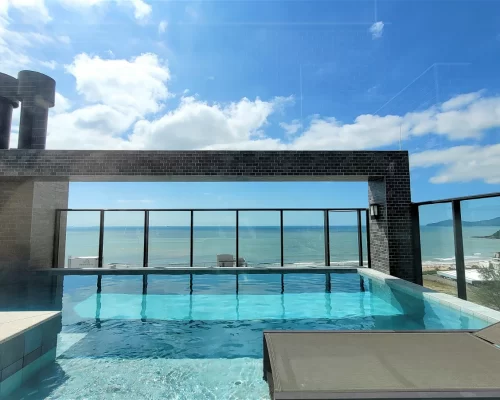 Apartamento à venda quadra mar no Surf Paradise