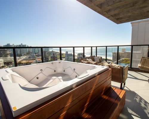 Apto à Venda no Brava 22