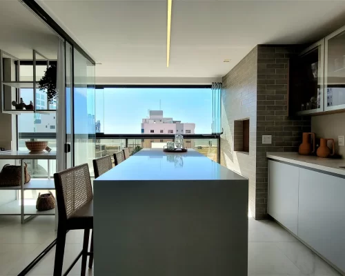 Apartamento mobiliado vista mar no Surfes Paradise