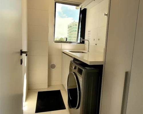 Apartamento mobiliado vista mar no Surfes Paradise