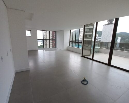 WhatsApp Image 2024-03-06 at 14.15.25 (3)