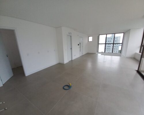 WhatsApp Image 2024-03-06 at 14.15.26 (1)