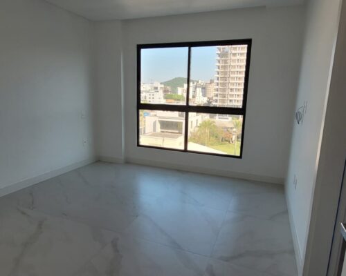 WhatsApp Image 2024-12-06 at 13.06.00 (2)