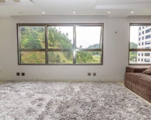 WhatsApp Image 2024-12-11 at 11.39.59 (1)