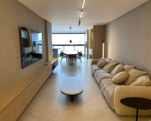 WhatsApp Image 2024-12-11 at 16.20.04