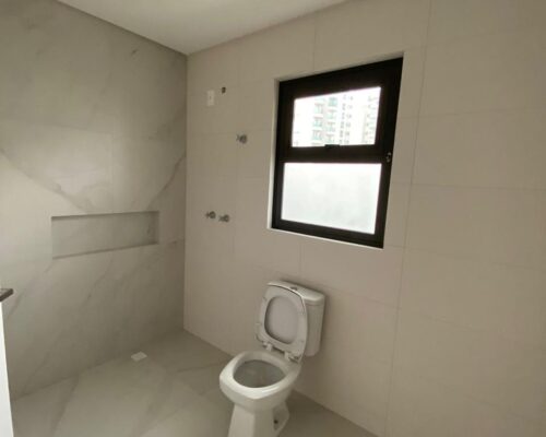 WhatsApp Image 2024-12-11 at 16.20.08 (3)