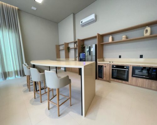 WhatsApp Image 2024-12-23 at 20.19.33 (1)