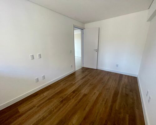 WhatsApp Image 2025-01-21 at 15.59.11