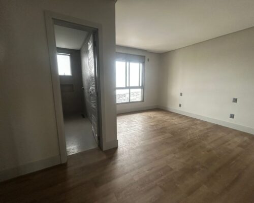 WhatsApp Image 2025-02-06 at 12.42.10 (1)