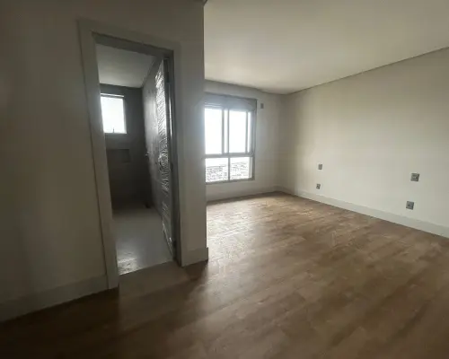 WhatsApp Image 2025-02-06 at 12.42.10 (1)