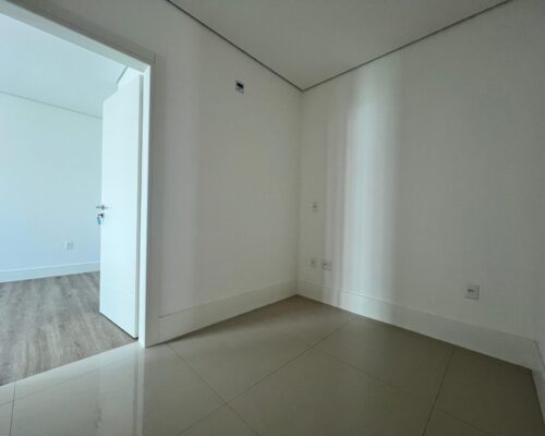 WhatsApp Image 2025-04-02 at 19.14.11 (11)