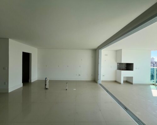 WhatsApp Image 2025-04-02 at 19.14.11 (4)