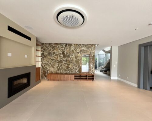 WhatsApp Image 2025-04-04 at 14.06.24 (2)