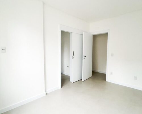 WhatsApp Image 2025-04-11 at 15.51.20 (2)