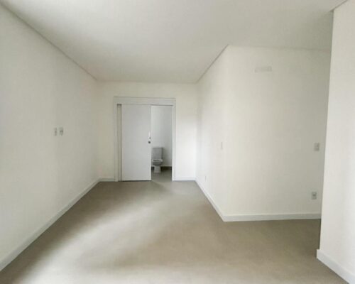 WhatsApp Image 2025-04-11 at 15.51.21 (1)