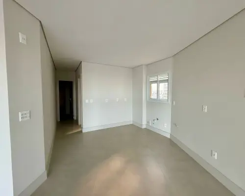 WhatsApp Image 2025-04-21 at 15.15.24 (1)