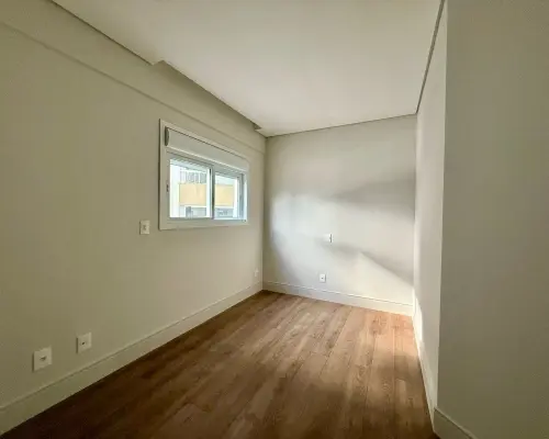 WhatsApp Image 2025-04-21 at 15.15.25 (1)