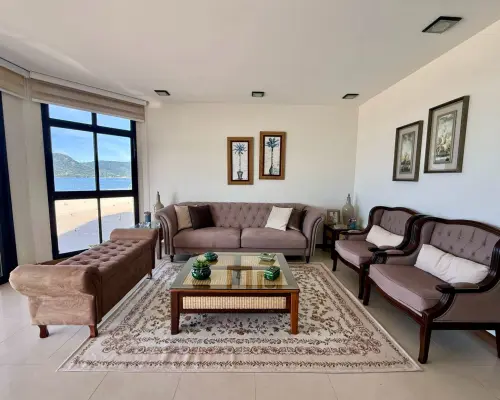 WhatsApp Image 2025-04-23 at 10.55.12