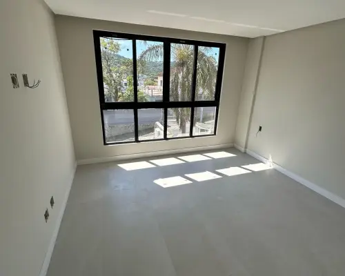 WhatsApp Image 2025-04-09 at 17.28.11 (1)