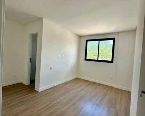 WhatsApp Image 2025-05-08 at 11.07.58