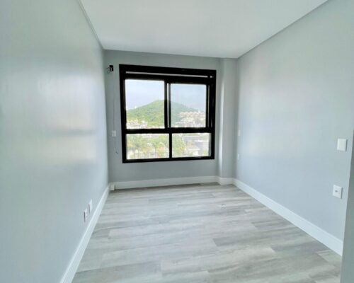 WhatsApp Image 2025-05-12 at 15.46.06 (3)