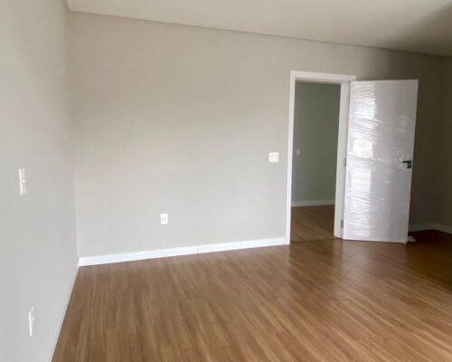 WhatsApp Image 2025-05-21 at 13.54.46 (1)